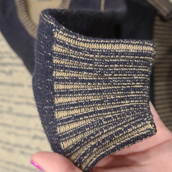 Ragman vneck hand knitted sweater - Picture 3 of 6